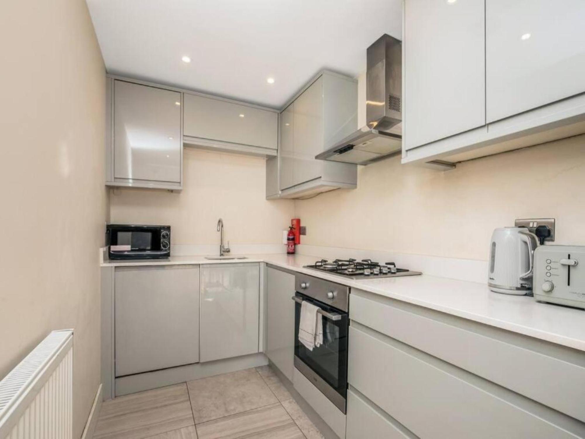 Pass The Keys Ealing Queen Of The Suburbs 2Bd Apartment London Exterior photo